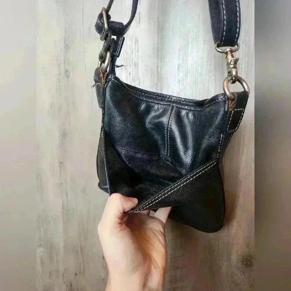 FOSSIL Black Classic Crossbody Logo Bag Small Size - Picture 13 of 14